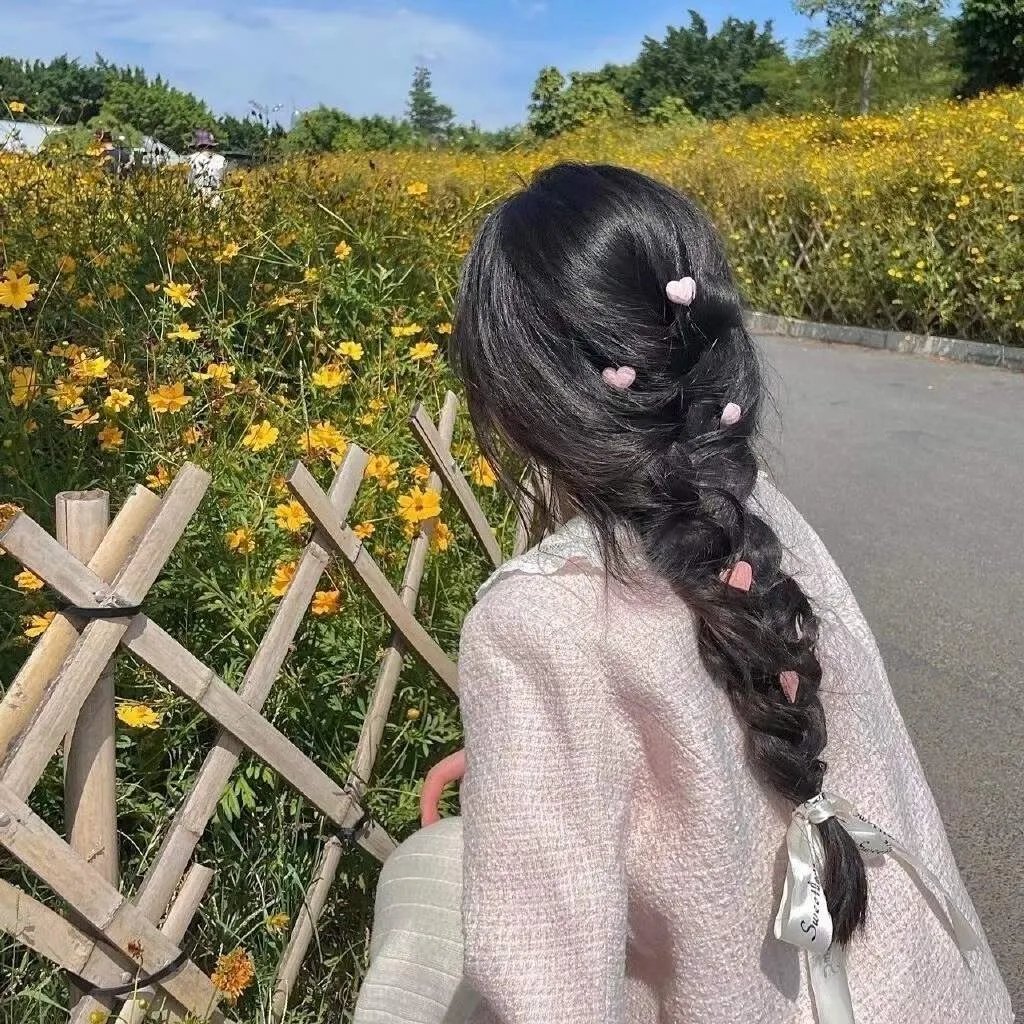 一个女王的少女时代在线观看